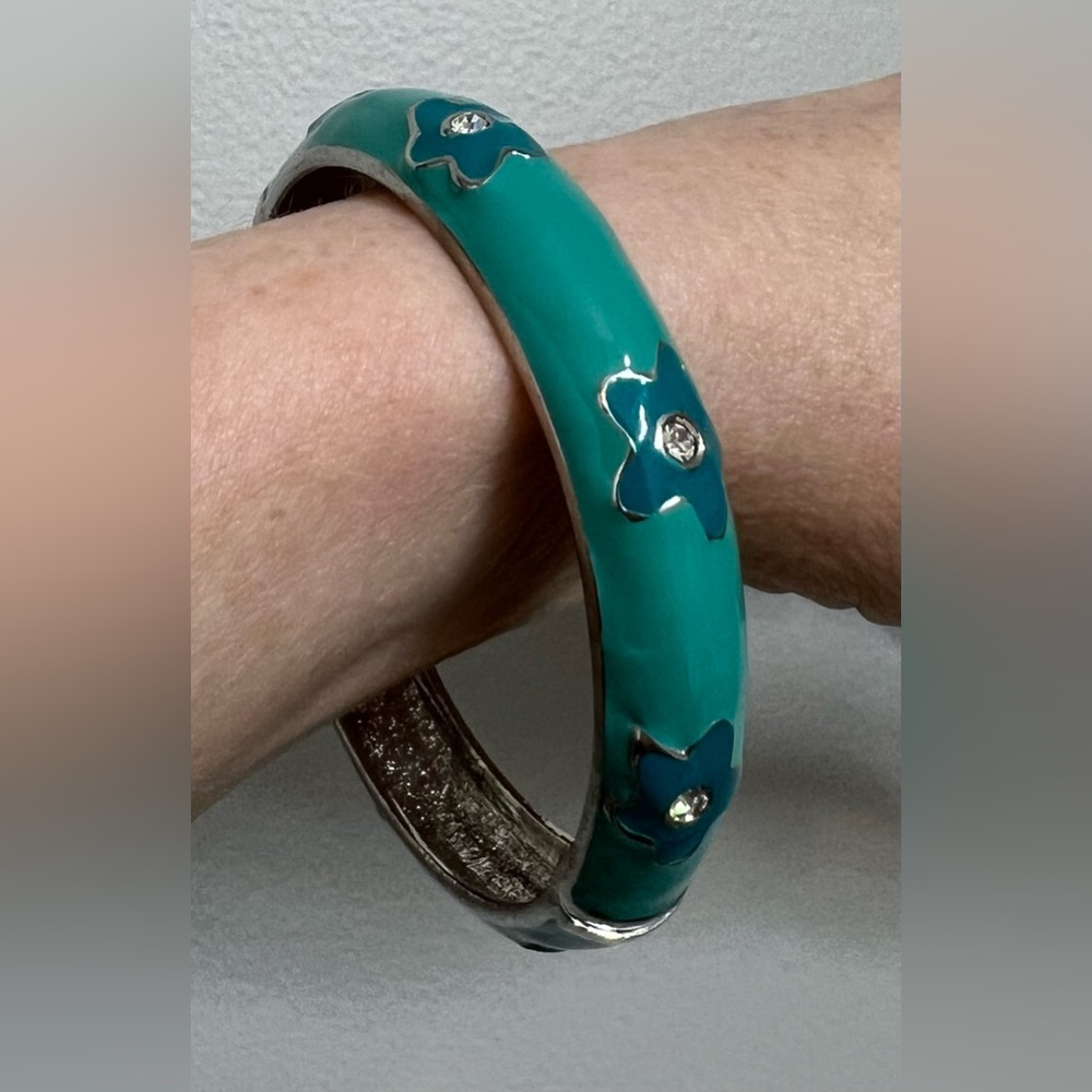 Enamel Spring Bracelet - Picture 11 of 16